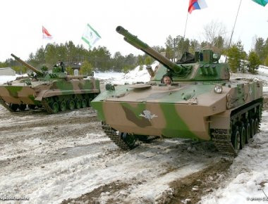 Μεγάλες ποσότητες ΤΟΜΑ και όπλων προμηθεύονται οι Ρωσικές Αερομεταφερόμενες Δυνάμεις